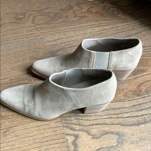 Vince ankle booties